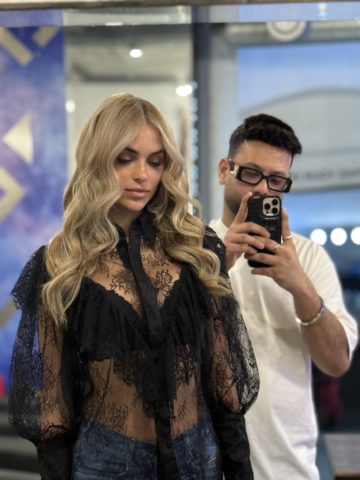 Jay with a client after blonde waves at Jayyjeffect London